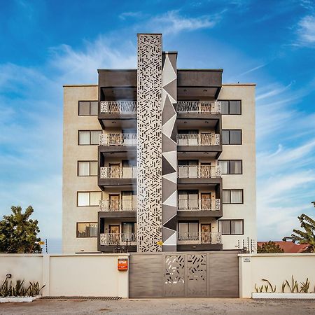 The Avery Apartments At Odomaa Place B, East Airport Akra Dış mekan fotoğraf