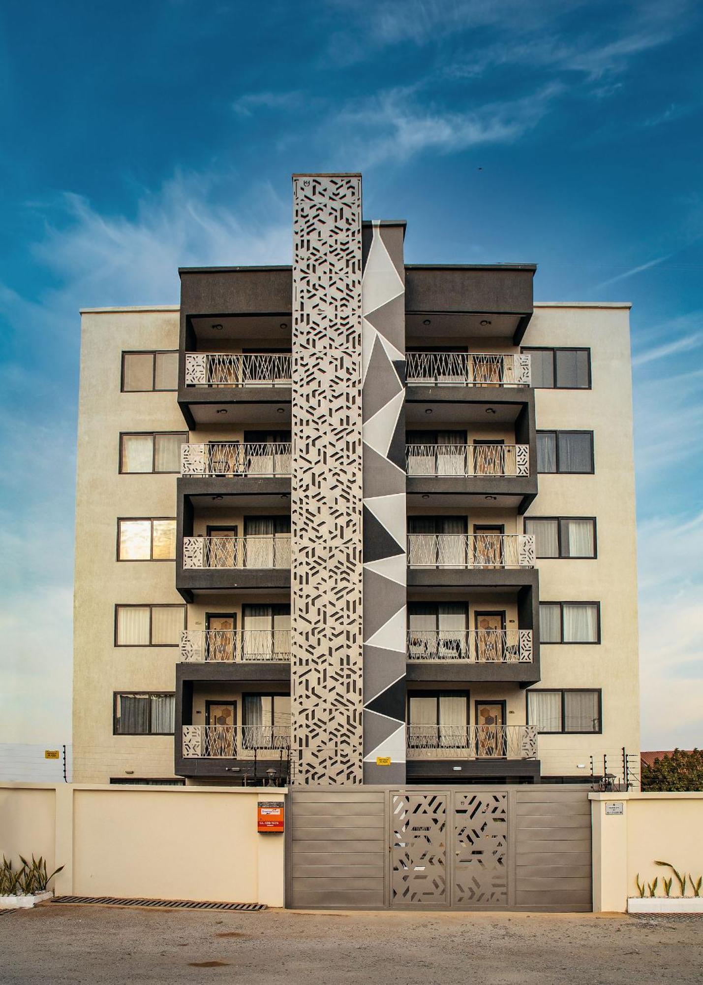 The Avery Apartments At Odomaa Place B, East Airport Akra Dış mekan fotoğraf