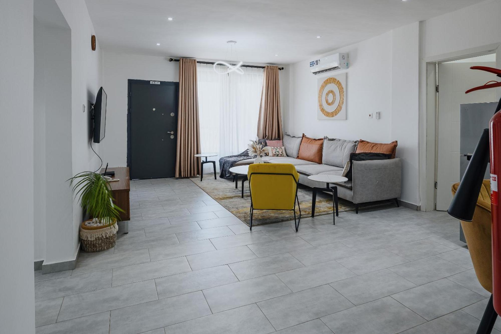 The Avery Apartments At Odomaa Place B, East Airport Akra Dış mekan fotoğraf