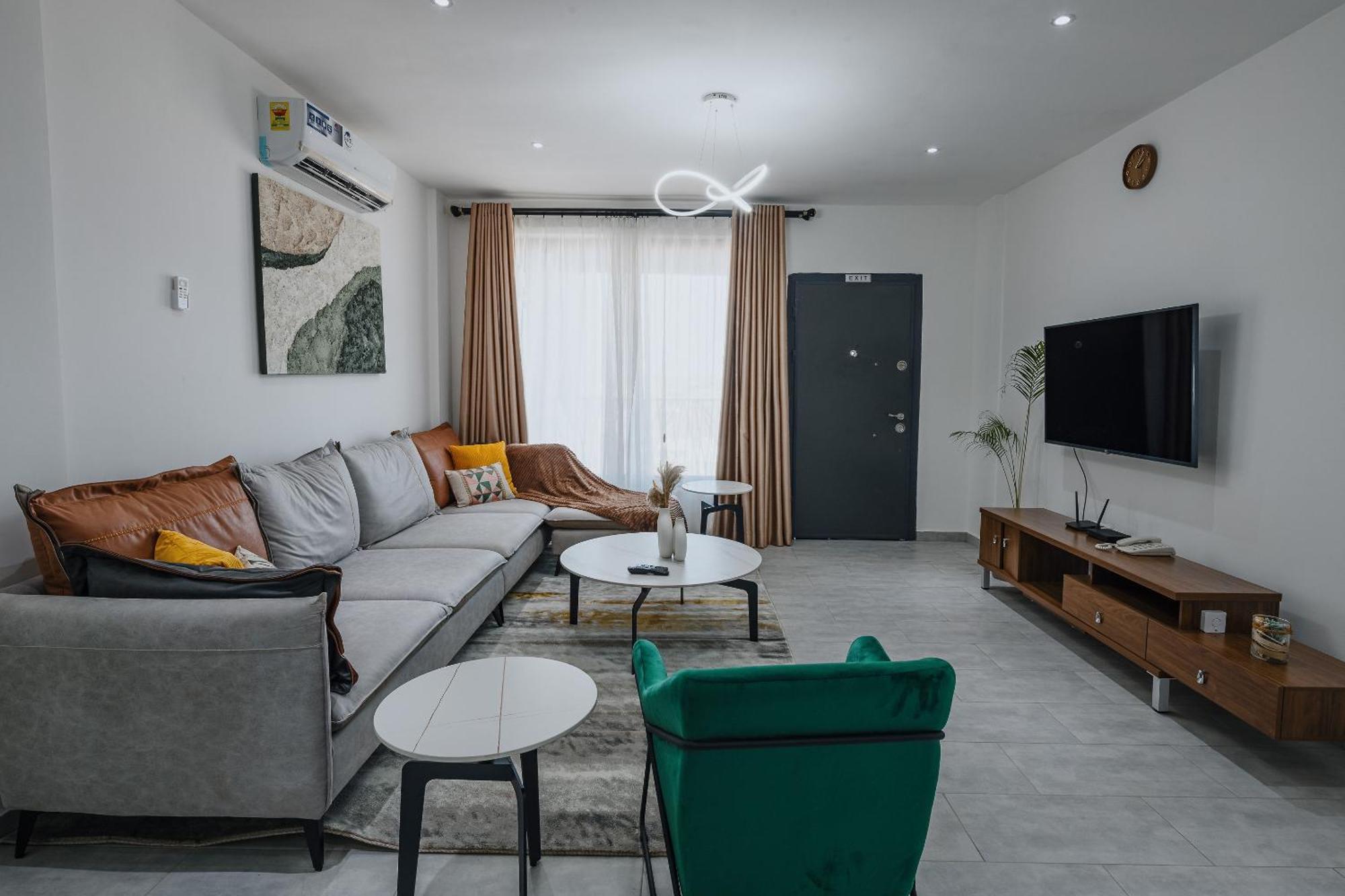 The Avery Apartments At Odomaa Place B, East Airport Akra Dış mekan fotoğraf